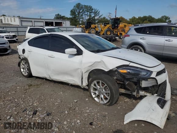 ✅ 2013 Dodge Dart SXT • VIN: 1C3CDFBA5DD333937 • Лот: 85757875. Опубликован ранее на Copart с пробегом 124 204 миль. Бесплатный доступ к архиву аукционных продаж из США и подробный отчёт об истории автомобиля на DreamBid. Изображение 4.