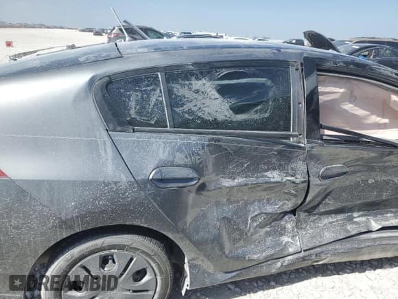 ✅ 2012 Honda Insight • VIN: JHMZE2H37CS002872 • Lot: 48338685. Listed on Copart with Not provided. Free auction sales archive from the USA and detailed vehicle history report at DreamBid. Image 10.