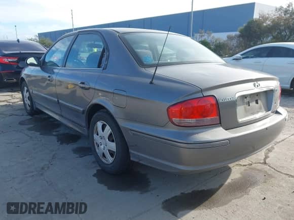 2004 Hyundai Sonata z VIN KMHWF25S84A944266, wystawiony jako IAAI lot #41723386 z przebiegiem 159 849 mil mil oraz . Historia ofert i sprzedaży dostępna na DreamBid. Obrazek 3.
