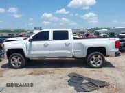 ✅ 2017 Chevrolet Silverado 2500HD LT • VIN: 1GC1KVEYXHF219437 • Lot: 42540161. Wystawiony na IAAI z przebiegiem 195 591 mil. Bezpłatny archiwum sprzedaży aukcyjnych z USA i szczegółowy raport historii pojazdu na DreamBid. Zdjęcie 13.