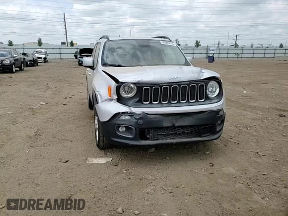✅ 2017 Jeep Renegade Latitude • VIN: ZACCJABB1HPF79004 • Лот: 56885665. Опубликован ранее на Copart с пробегом 169 933 миль. Бесплатный доступ к архиву аукционных продаж из США и подробный отчёт об истории автомобиля на DreamBid. Изображение 13.