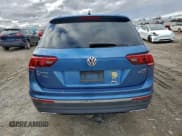 ✅ 2018 Volkswagen Tiguan SEL • VIN: 3VV2B7AX6JM050649 • Лот: 95673145. Опубликован ранее на Copart с пробегом 149 950 миль. Бесплатный доступ к архиву аукционных продаж из США и подробный отчёт об истории автомобиля на DreamBid. Изображение 6.