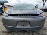 ✅ 2018 Porsche 718 Cayman • VIN: WP0AA2A82JK262271 • Lot: 50431055. Wystawiony na Copart z przebiegiem 50 047 mil. Bezpłatny archiwum sprzedaży aukcyjnych z USA i szczegółowy raport historii pojazdu na DreamBid. Zdjęcie 6.