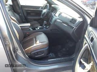 ✅ 2015 Lincoln MKS • VIN: 1LNHL9DK1FG603335 • Lot: 43623350. Wystawiony na IAAI z przebiegiem 99 810 mil. Bezpłatny archiwum sprzedaży aukcyjnych z USA i szczegółowy raport historii pojazdu na DreamBid. Zdjęcie 5.