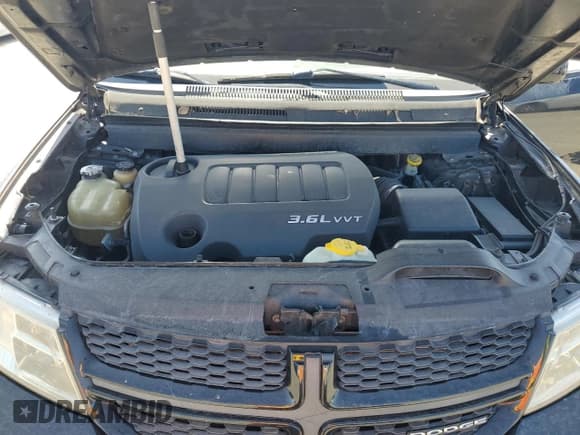 ✅ 2011 Dodge Journey R/T • VIN: 3D4PG7FG6BT532076 • Lot: 60700645. Wystawiony na Copart z przebiegiem 150 752 mil. Bezpłatny archiwum sprzedaży aukcyjnych z USA i szczegółowy raport historii pojazdu na DreamBid. Zdjęcie 12.