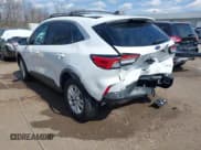 ✅ 2022 Ford Escape SE • VIN: 1FMCU9G67NUB62770 • Lot: 41889658. Listed on IAAI with 38,161 mi. Free auction sales archive from the USA and detailed vehicle history report at DreamBid. Image 3.