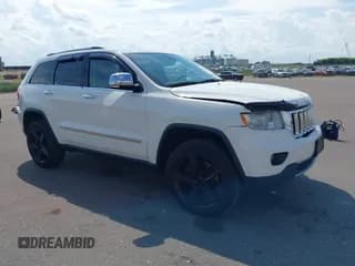 ✅ 2011 Jeep Grand Cherokee Overland • VIN: 1J4RR6GT2BC686828 • Lot: 43124991. Listed on IAAI with 170,000 mi. Free auction sales archive from the USA and detailed vehicle history report at DreamBid. Image 1.