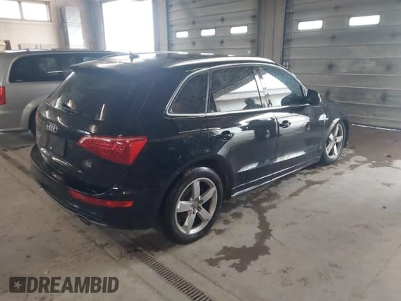✅ 2012 Audi Q5 Premium Plus • VIN: WA1DKAFP8CA005803 • Lot: 42285859. Wystawiony na IAAI z przebiegiem 131 906 mil. Bezpłatny archiwum sprzedaży aukcyjnych z USA i szczegółowy raport historii pojazdu na DreamBid. Zdjęcie 4.