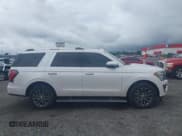 ✅ 2019 Ford Expedition Limited • VIN: 1FMJU1KT8KEA84883 • Лот: 42187759. Опубликован ранее на IAAI с пробегом 85 744 миль. Бесплатный доступ к архиву аукционных продаж из США и подробный отчёт об истории автомобиля на DreamBid. Изображение 13.