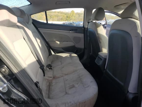 ✅ 2017 Hyundai Elantra SE • VIN: 5NPD84LF9HH025835 • Лот: 91516865. Опубликован ранее на Copart с пробегом 99 116 миль. Бесплатный доступ к архиву аукционных продаж из США и подробный отчёт об истории автомобиля на DreamBid. Изображение 10.