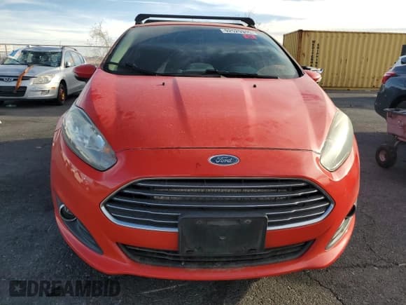 ✅ 2015 Ford Fiesta SE • VIN: 3FADP4EJ7FM205591 • Lot: 92529945. Wystawiony na Copart z przebiegiem 132 714 mil. Bezpłatny archiwum sprzedaży aukcyjnych z USA i szczegółowy raport historii pojazdu na DreamBid. Zdjęcie 5.