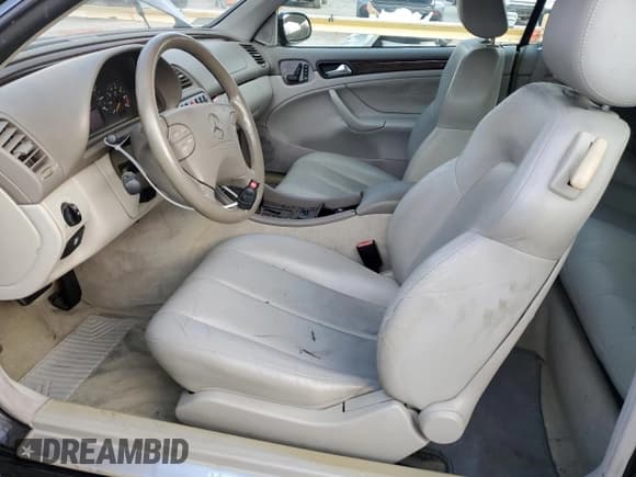 ✅ 2002 Mercedes-Benz CLK 320/430 • VIN: WDBLK65G02T096356 • Лот: 77056434. Опубликован ранее на Copart с пробегом 101 971 миль. Бесплатный доступ к архиву аукционных продаж из США и подробный отчёт об истории автомобиля на DreamBid. Изображение 7.