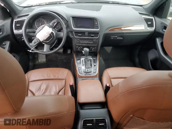 ✅ 2010 Audi Q5 Premium Plus • VIN: WA1LKAFP6AA112311 • Лот: 87015515. Опубликован ранее на Copart с пробегом Не указан. Бесплатный доступ к архиву аукционных продаж из США и подробный отчёт об истории автомобиля на DreamBid. Изображение 8.