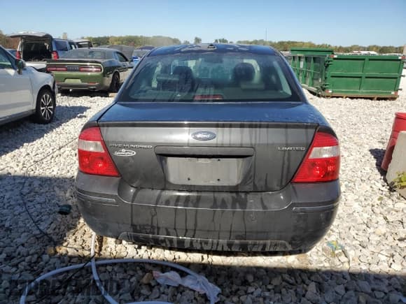 ✅ 2007 Ford Five Hundred Limited • VIN: 1FAHP251X7G114297 • Lot: 75416234. Wystawiony na Copart z przebiegiem Nie podano. Bezpłatny archiwum sprzedaży aukcyjnych z USA i szczegółowy raport historii pojazdu na DreamBid. Zdjęcie 6.