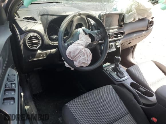 ✅ 2019 Hyundai Kona SE • VIN: KM8K1CAA0KU216162 • Лот: 64679564. Опубликован ранее на Copart с пробегом 77 779 миль. Бесплатный доступ к архиву аукционных продаж из США и подробный отчёт об истории автомобиля на DreamBid. Изображение 8.