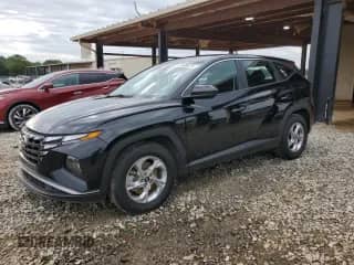 2023 Hyundai Tucson SE z VIN 5NMJA3AE9PH181204, wystawiony jako Copart lot #56988475 z przebiegiem 64 343 mil mil oraz Szkoda całkowita • Salvage title. Historia ofert i sprzedaży dostępna na DreamBid. Obrazek 1.