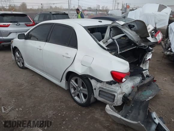 ✅ 2013 Toyota Corolla L • VIN: 2T1BU4EE5DC125306 • Лот: 43651829. Опубликован ранее на IAAI с пробегом 160 782 миль. Бесплатный доступ к архиву аукционных продаж из США и подробный отчёт об истории автомобиля на DreamBid. Изображение 3.