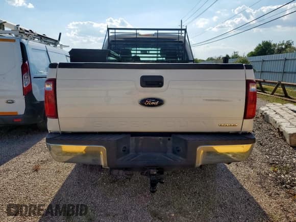 ✅ 2016 Ford F-250 XL • VIN: 1FT7W2A67GEA57563 • Lot: 81121155. Wystawiony na Copart z przebiegiem 281 521 mil. Bezpłatny archiwum sprzedaży aukcyjnych z USA i szczegółowy raport historii pojazdu na DreamBid. Zdjęcie 6.