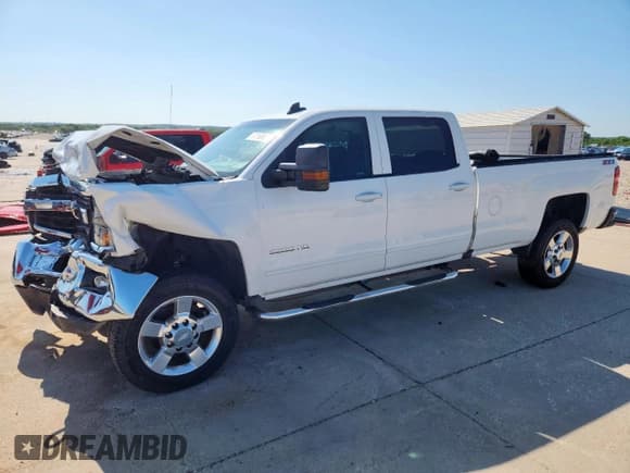 ✅ 2016 Chevrolet Silverado 2500HD LT • VIN: 1GC1KVEG9GF275116 • Лот: 61168625. Опубликован ранее на Copart с пробегом Не указан. Бесплатный доступ к архиву аукционных продаж из США и подробный отчёт об истории автомобиля на DreamBid. Изображение 1.