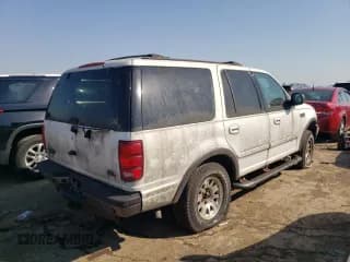 ✅ 2000 Ford Expedition • VIN: 1FMEU1662YLB65629 • Lot: 46570324. Listed on Copart with 111,122 mi. Free auction sales archive from the USA and detailed vehicle history report at DreamBid. Image 3.
