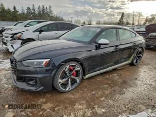 ✅ 2019 Audi RS 5 Sportback • VIN: WUACWCF57KA900992 • Lot: 91773995. Wystawiony na Copart z przebiegiem 17 519 mil. Bezpłatny archiwum sprzedaży aukcyjnych z USA i szczegółowy raport historii pojazdu na DreamBid. Zdjęcie 1.