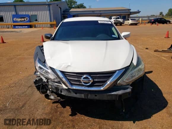 2016 Nissan Altima S с VIN 1N4AL3AP0GC163495, выставлен на аукционе Copart как лот 84620705 с пробегом 133 495 миль миль и Списание • Salvage title. История ставок и продаж доступна на DreamBid. Изображение 5.