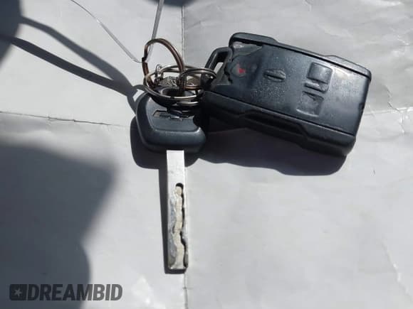 ✅ 2019 Chevrolet Silverado 1500 LT • VIN: 2GCRCPEC8K1118959 • Lot: 43300988. Wystawiony na IAAI z przebiegiem 141 898 mil. Bezpłatny archiwum sprzedaży aukcyjnych z USA i szczegółowy raport historii pojazdu na DreamBid. Zdjęcie 11.