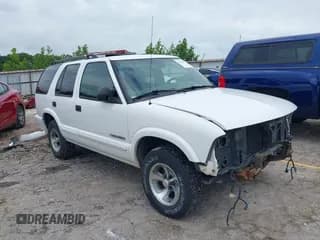 ✅ 2004 Chevrolet Blazer LS • VIN: 1GNCS13X44K169235 • Lot: 42352172. Listed on IAAI with 171,065 mi. Free auction sales archive from the USA and detailed vehicle history report at DreamBid. Image 1.