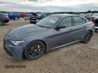✅ 2020 Alfa Romeo Giulia Ti • VIN: ZARFAMBNXL7637986 • Lot: 59406215. Wystawiony na Copart z przebiegiem 46 350 mil. Bezpłatny archiwum sprzedaży aukcyjnych z USA i szczegółowy raport historii pojazdu na DreamBid. Zdjęcie 1.