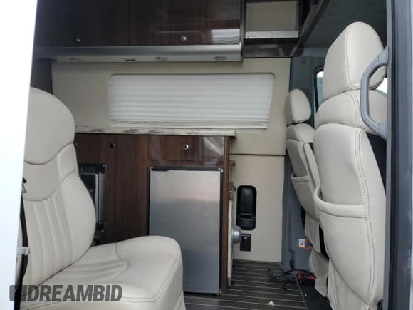 ✅ 2014 Mercedes-Benz Sprinter • VIN: WD3PF4CD0E5921108 • Лот: 47851115. Опубликован ранее на Copart с пробегом 49 085 миль. Бесплатный доступ к архиву аукционных продаж из США и подробный отчёт об истории автомобиля на DreamBid. Изображение 11.