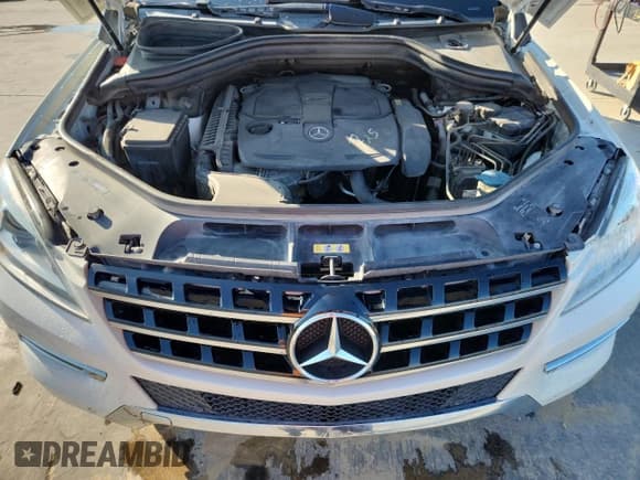✅ 2013 Mercedes-Benz M 350 • VIN: 4JGDA5JB9DA101898 • Lot: 89807935. Listed on Copart with 152,710 mi. Free auction sales archive from the USA and detailed vehicle history report at DreamBid. Image 11.