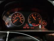 ✅ 2014 BMW 5 Series 535i xDrive • VIN: WBA5B3C56ED539809 • Lot: 82646965. Wystawiony na Copart z przebiegiem 137 232 mil. Bezpłatny archiwum sprzedaży aukcyjnych z USA i szczegółowy raport historii pojazdu na DreamBid. Zdjęcie 9.