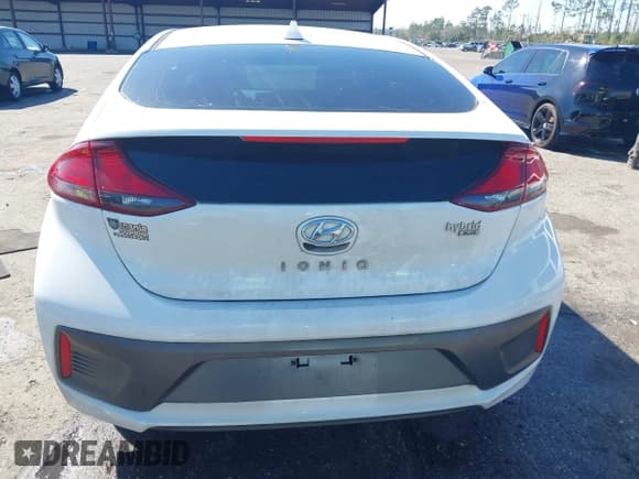 ✅ 2020 Hyundai Ioniq Blue • VIN: KMHC65LC4LU212634 • Lot: 41784149. Wystawiony na IAAI z przebiegiem 124 742 mil. Bezpłatny archiwum sprzedaży aukcyjnych z USA i szczegółowy raport historii pojazdu na DreamBid. Zdjęcie 16.