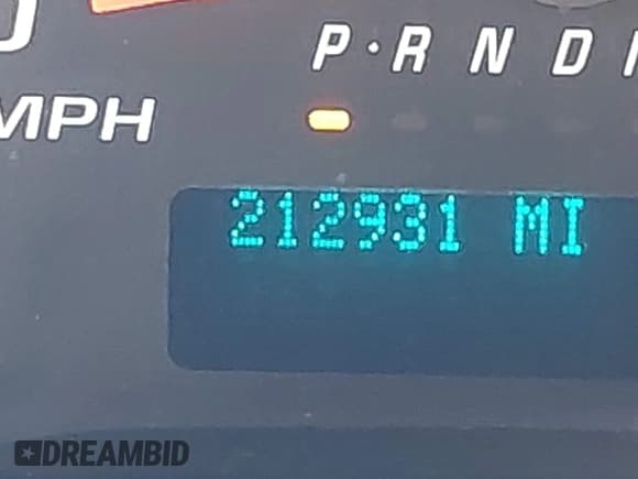 ✅ 2016 GMC Savana Cargo • VIN: 1GTW7BFFXG1163465 • Lot: 43329261. Listed on IAAI with 212,931 mi. Free auction sales archive from the USA and detailed vehicle history report at DreamBid. Image 15.