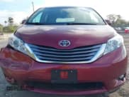 ✅ 2016 Toyota Sienna XLE • VIN: 5TDYK3DC8GS701072 • Lot: 41154795. Listed on IAAI with 52,600 mi. Free auction sales archive from the USA and detailed vehicle history report at DreamBid. Image 12.