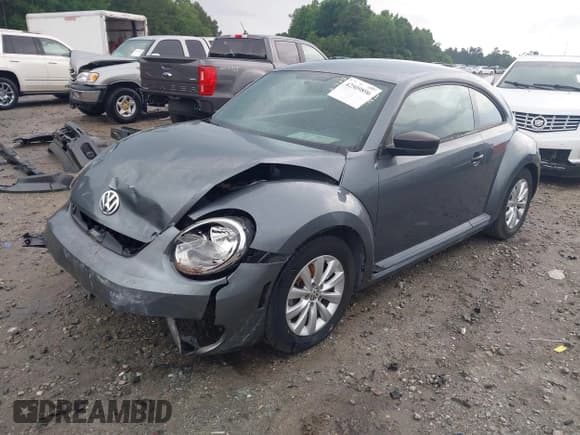✅ 2014 Volkswagen Beetle Entry • VIN: 3VWFP7AT9EM627658 • Лот: 42509896. Опубликован ранее на IAAI с пробегом 82 884 миль. Бесплатный доступ к архиву аукционных продаж из США и подробный отчёт об истории автомобиля на DreamBid. Изображение 2.