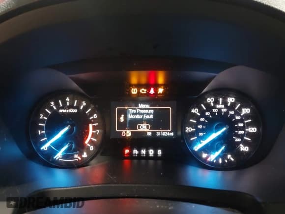 ✅ 2016 Ford Explorer • VIN: 1FM5K8B89GGA05664 • Лот: 43687777. Опубликован ранее на IAAI с пробегом 311 024 миль. Бесплатный доступ к архиву аукционных продаж из США и подробный отчёт об истории автомобиля на DreamBid. Изображение 7.