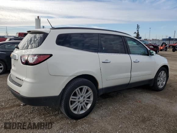 ✅ 2014 Chevrolet Traverse LT • VIN: 1GNKRGKD9EJ171944 • Lot: 92418255. Wystawiony na Copart z przebiegiem 251 979 mil. Bezpłatny archiwum sprzedaży aukcyjnych z USA i szczegółowy raport historii pojazdu na DreamBid. Zdjęcie 3.