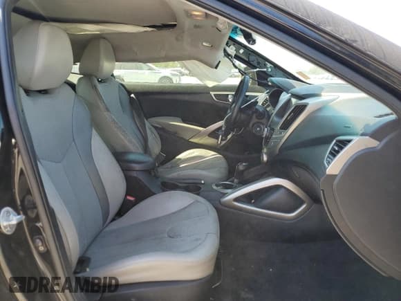 ✅ 2012 Hyundai Veloster w/Gray Int • VIN: KMHTC6AD7CU052789 • Lot: 84982515. Wystawiony na Copart z przebiegiem 122 249 mil. Bezpłatny archiwum sprzedaży aukcyjnych z USA i szczegółowy raport historii pojazdu na DreamBid. Zdjęcie 7.