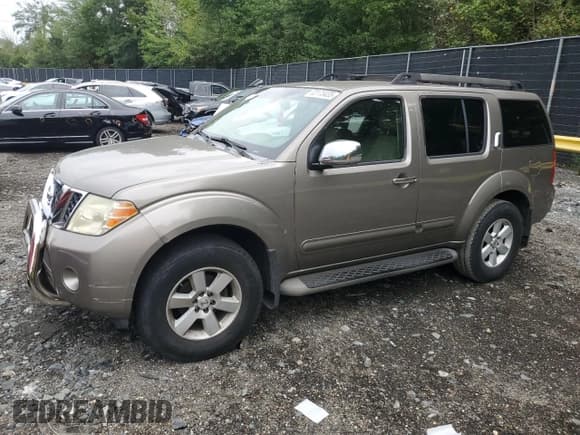 ✅ 2008 Nissan Pathfinder SE • VIN: 5N1AR18B08C631858 • Lot: 82170435. Listed on Copart with 176,962 mi. Free auction sales archive from the USA and detailed vehicle history report at DreamBid. Image 1.