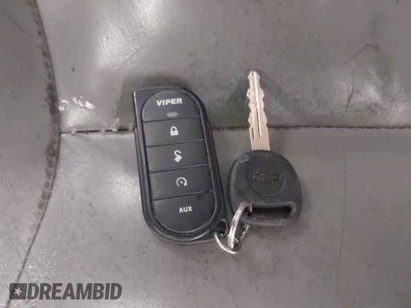 ✅ 2004 Chevrolet Suburban Z71 • VIN: 3GNFK16Z94G288951 • Лот: 41697814. Опубликован ранее на IAAI с пробегом 176 257 миль. Бесплатный доступ к архиву аукционных продаж из США и подробный отчёт об истории автомобиля на DreamBid. Изображение 11.