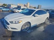 ✅ 2017 Ford Fusion SE • VIN: 3FA6P0H71HR217887 • Lot: 94418275. Wystawiony na Copart z przebiegiem 156 000 mil. Bezpłatny archiwum sprzedaży aukcyjnych z USA i szczegółowy raport historii pojazdu na DreamBid. Zdjęcie 1.