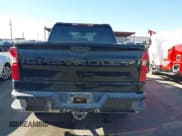 ✅ 2022 Chevrolet Silverado 1500 Custom • VIN: 3GCPABEK8NG527448 • Lot: 41143186. Wystawiony na IAAI z przebiegiem 60 991 mil. Bezpłatny archiwum sprzedaży aukcyjnych z USA i szczegółowy raport historii pojazdu na DreamBid. Zdjęcie 16.