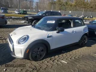 2024 MINI Hardtop Cooper SE with VIN WMW13DJ09R2V91901, listed as a Copart auction lot 89342065 with 4,607 mi miles and Salvage title. Bid and sale history available at DreamBid. Image 1.