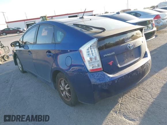 ✅ 2010 Toyota Prius IV • VIN: JTDKN3DU7A0083338 • Lot: 43697241. Listed on IAAI with 209,812 mi. Free auction sales archive from the USA and detailed vehicle history report at DreamBid. Image 3.