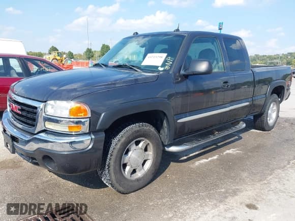 ✅ 2004 GMC Sierra 1500 SLT • VIN: 2GTEK19T141267502 • Лот: 43215298. Опубликован ранее на IAAI с пробегом 254 612 миль. Бесплатный доступ к архиву аукционных продаж из США и подробный отчёт об истории автомобиля на DreamBid. Изображение 2.