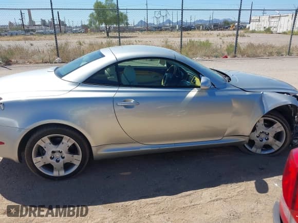 ✅ 2002 Lexus SC 430 • VIN: JTHFN48Y520012854 • Lot: 40255538. Listed on IAAI with 109,360 mi. Free auction sales archive from the USA and detailed vehicle history report at DreamBid. Image 14.