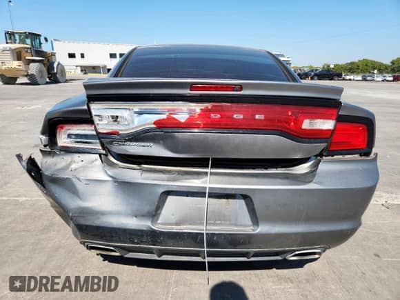 ✅ 2012 Dodge Charger SE • VIN: 2C3CDXBG7CH139549 • Lot: 86451195. Wystawiony na Copart z przebiegiem 235 434 mil. Bezpłatny archiwum sprzedaży aukcyjnych z USA i szczegółowy raport historii pojazdu na DreamBid. Zdjęcie 6.