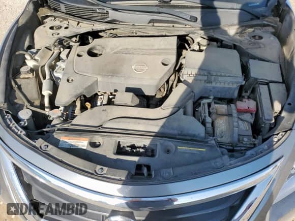 2015 Nissan Altima SV z VIN 1N4AL3AP3FC145524, wystawiony jako Copart lot #80999555 z przebiegiem 184 596 mil mil oraz Czysty tytuł • Clean title. Historia ofert i sprzedaży dostępna na DreamBid. Obrazek 11.