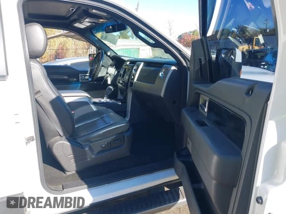 ✅ 2012 Ford F-150 Lariat • VIN: 1FTFW1EF9CFA67659 • Lot: 43510095. Wystawiony na IAAI z przebiegiem 217 374 mil. Bezpłatny archiwum sprzedaży aukcyjnych z USA i szczegółowy raport historii pojazdu na DreamBid. Zdjęcie 5.